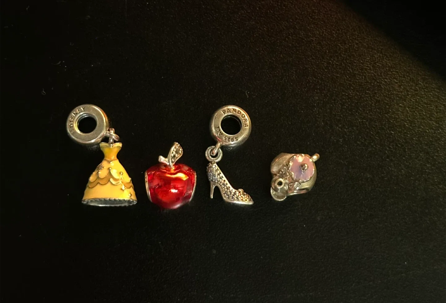 Pandora Charms and Bracelet image indicator(2)