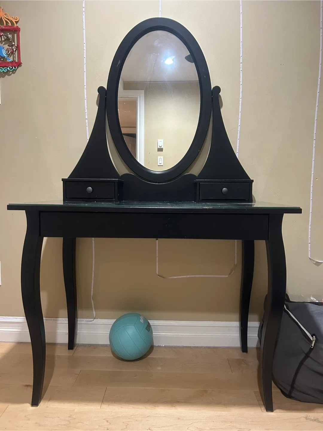Black Vanity Table with Mirror