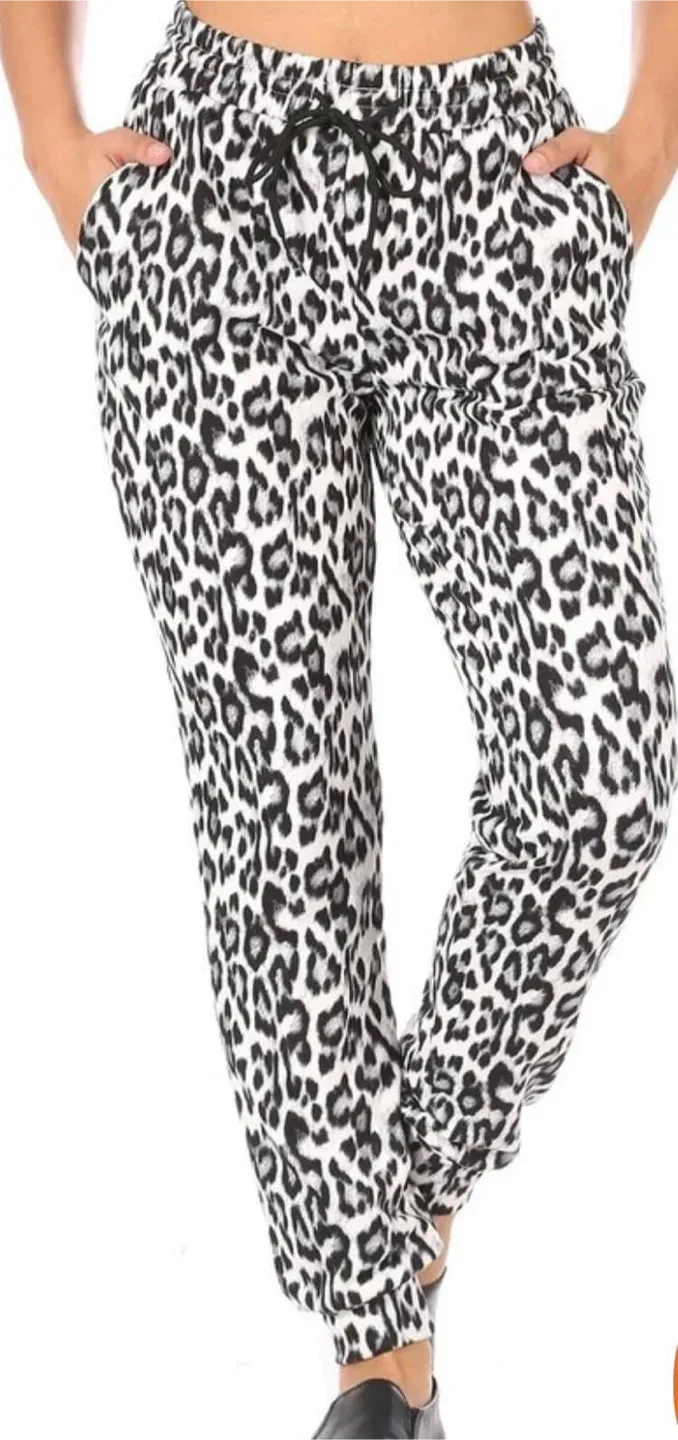 Fleece lined Leopard Print Joggers