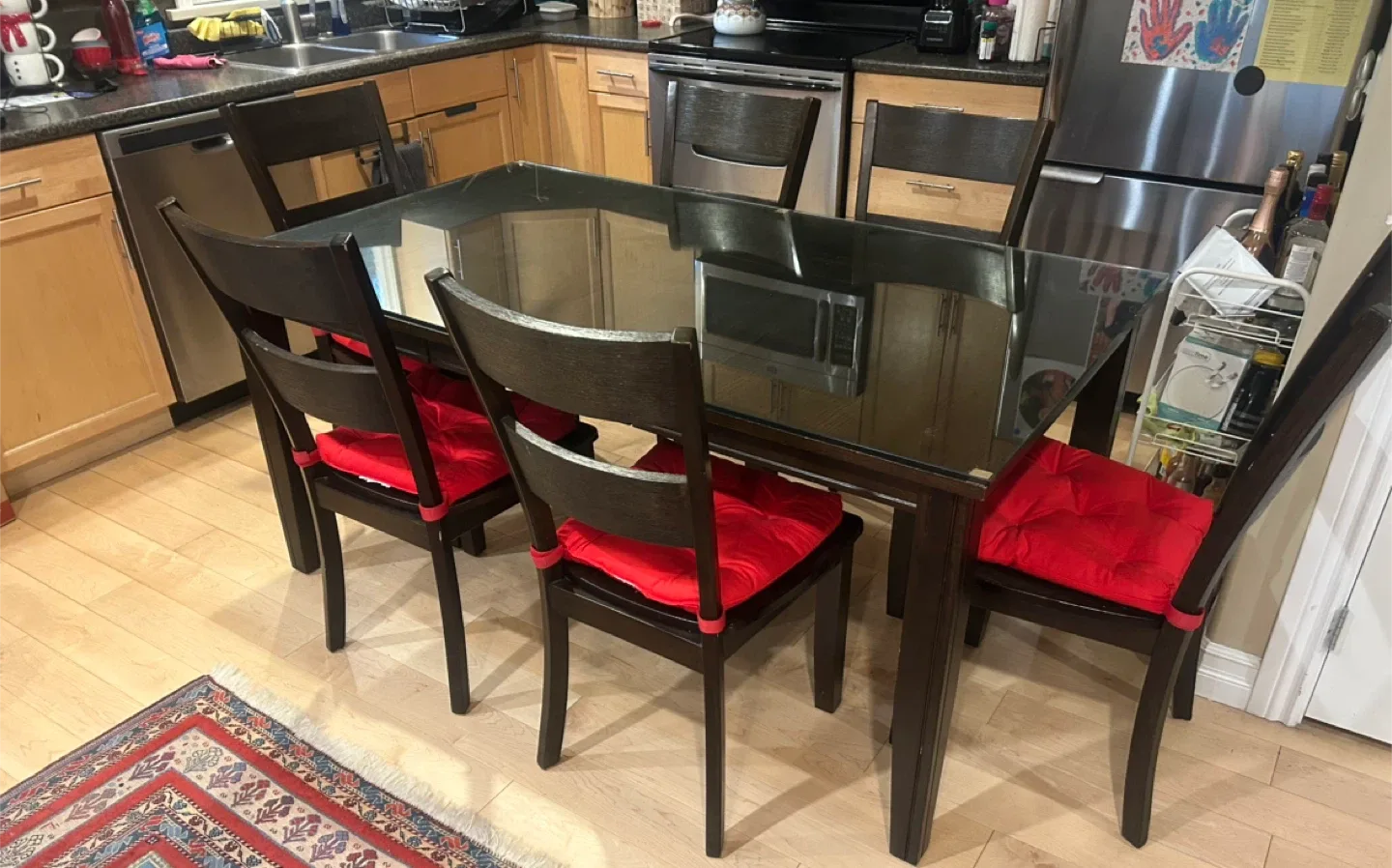 Dining Table with 6 Chairs - Glass Top