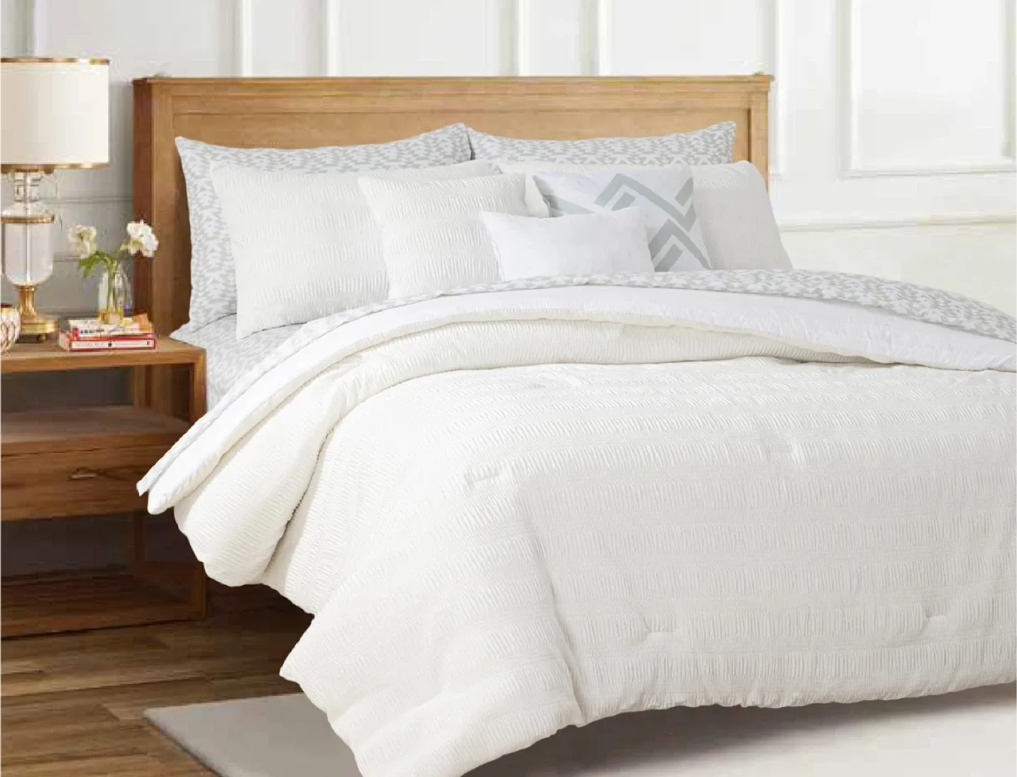 Black Friday Deal | Queen & King 7/10-Pc Comforter Set image indicator(3)
