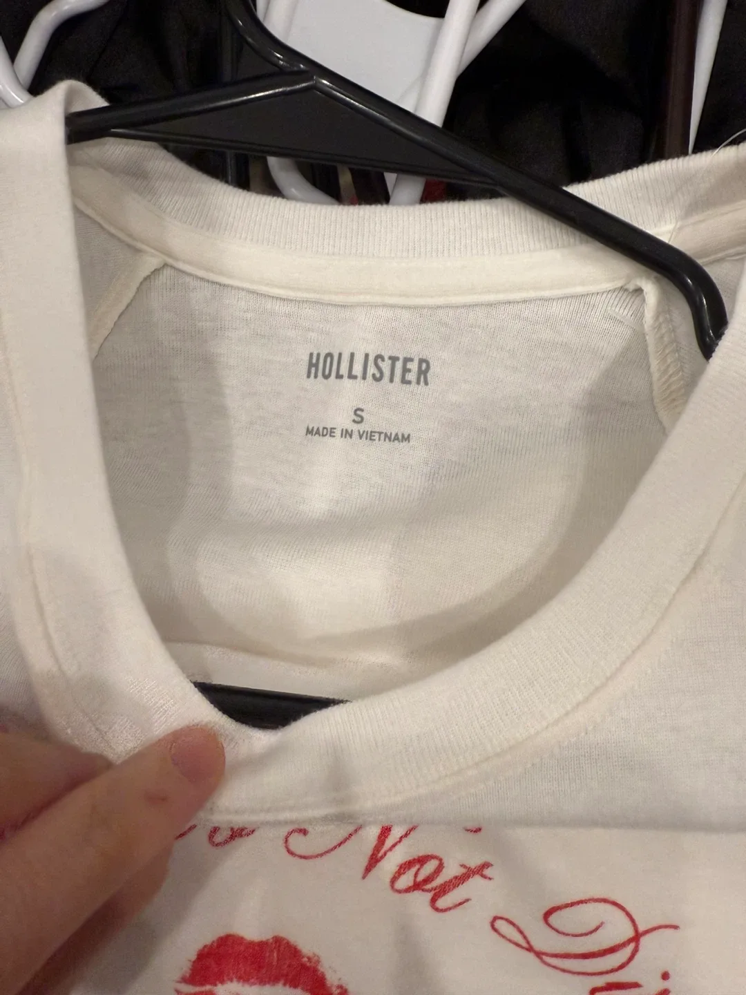 Hollister White Graphic Tee - Size Small image indicator(2)