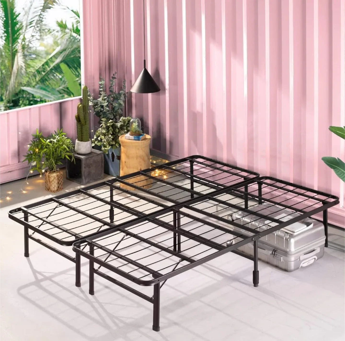 Full/Double Mattress, Bedframe & Duvet/Blanket image indicator(8)