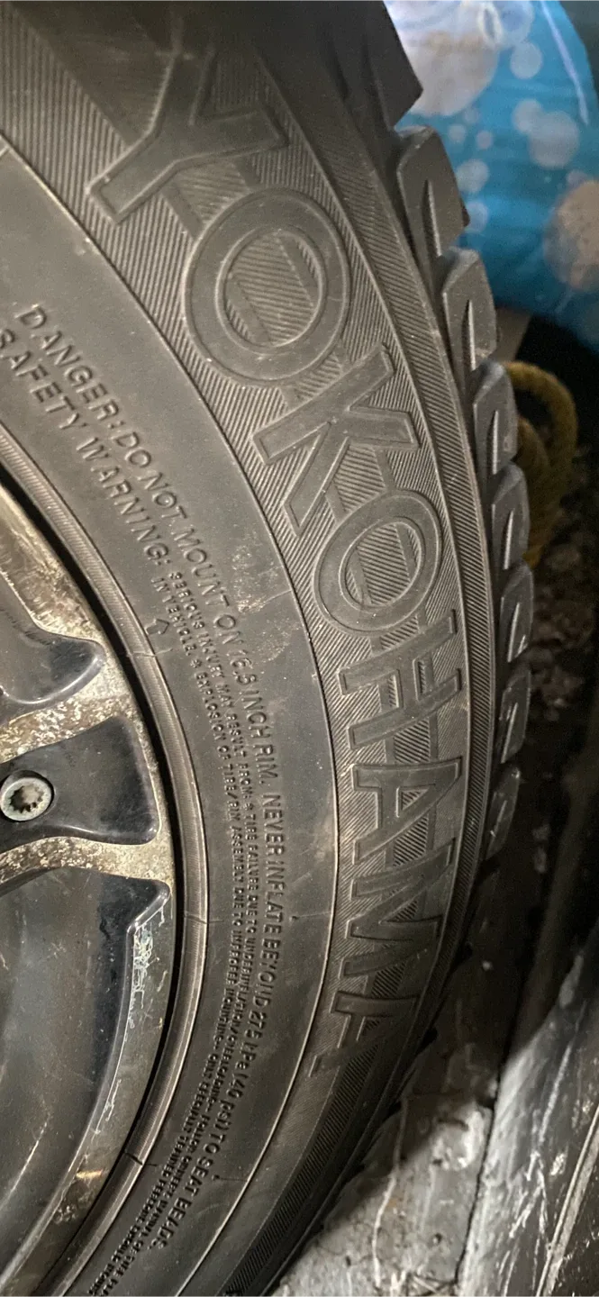 4 Yokohama Winter Tires on Wheels