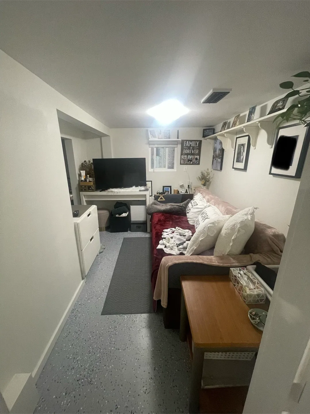 3bedroom/1bath basement