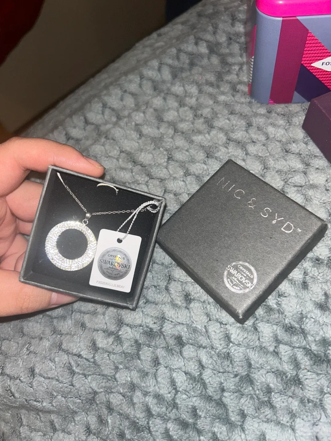NIC & SYD Swarovski Necklace image indicator(3)