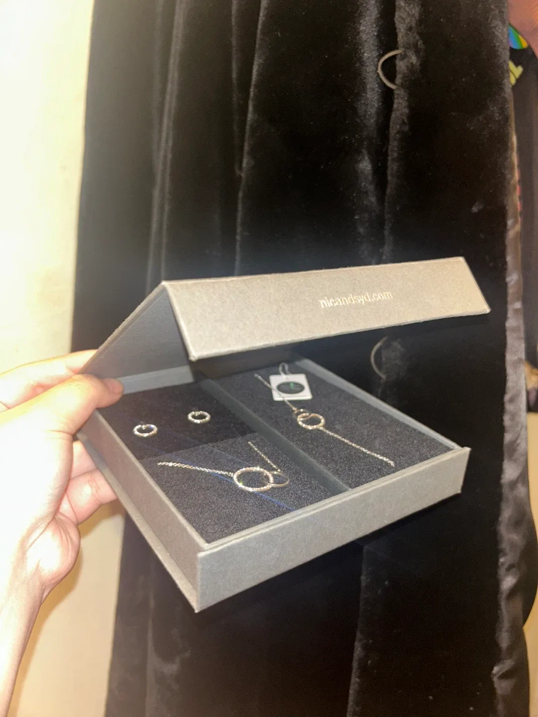 Swarovski Crystal Matching Jewelry Set image indicator(3)