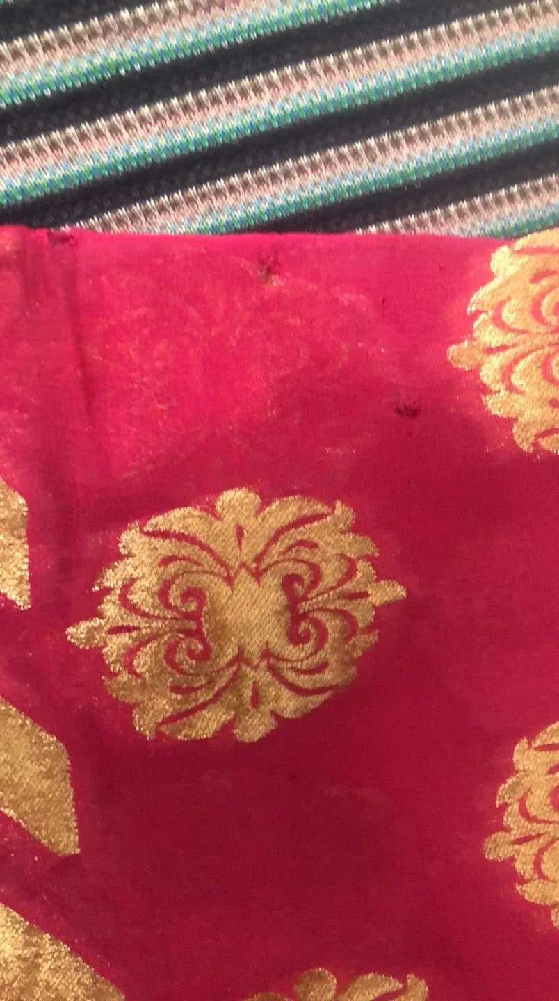 Pink & Golden Dupatta image indicator(6)