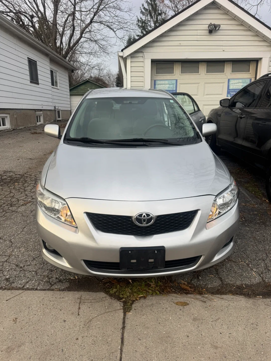 2010 Silver Toyota Corolla Sedan image indicator(10)