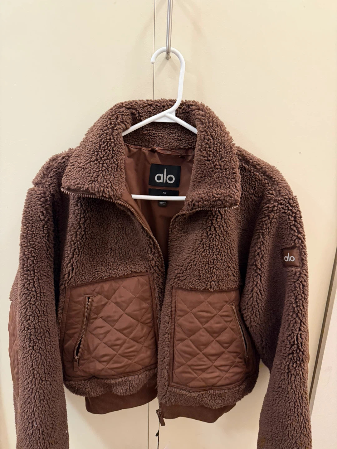 ALO Sherpa Edge Bomber Jacket Brownstone - Size XS - photo 2