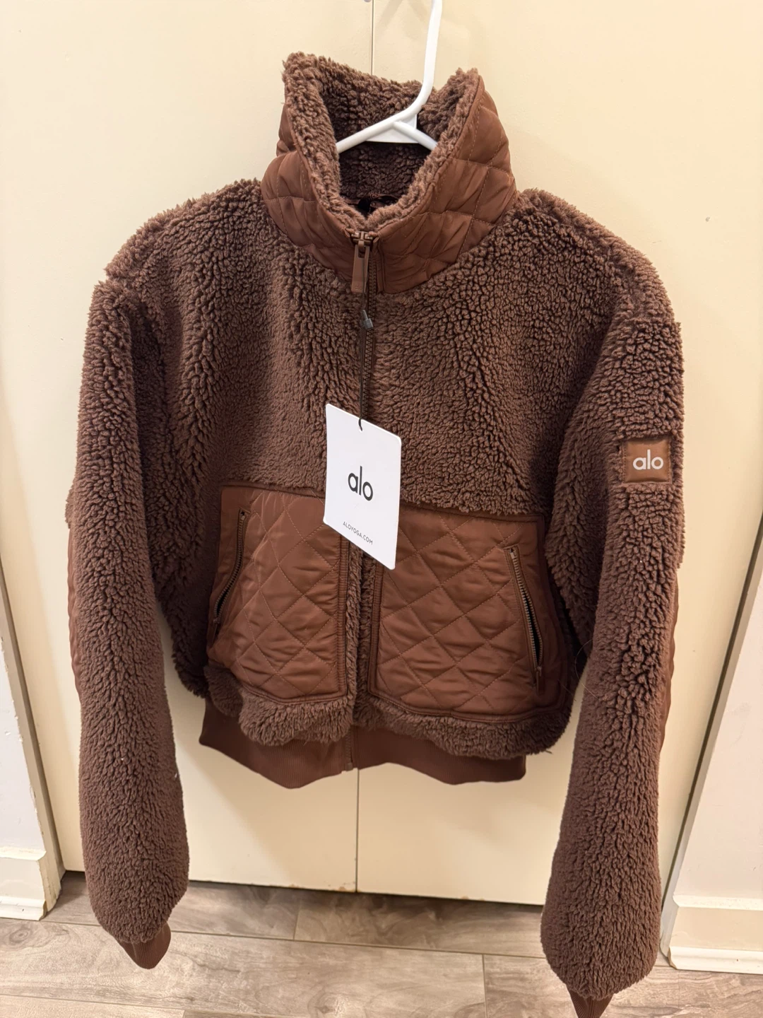 ALO Sherpa Edge Bomber Jacket Brownstone - Size XS - photo 3