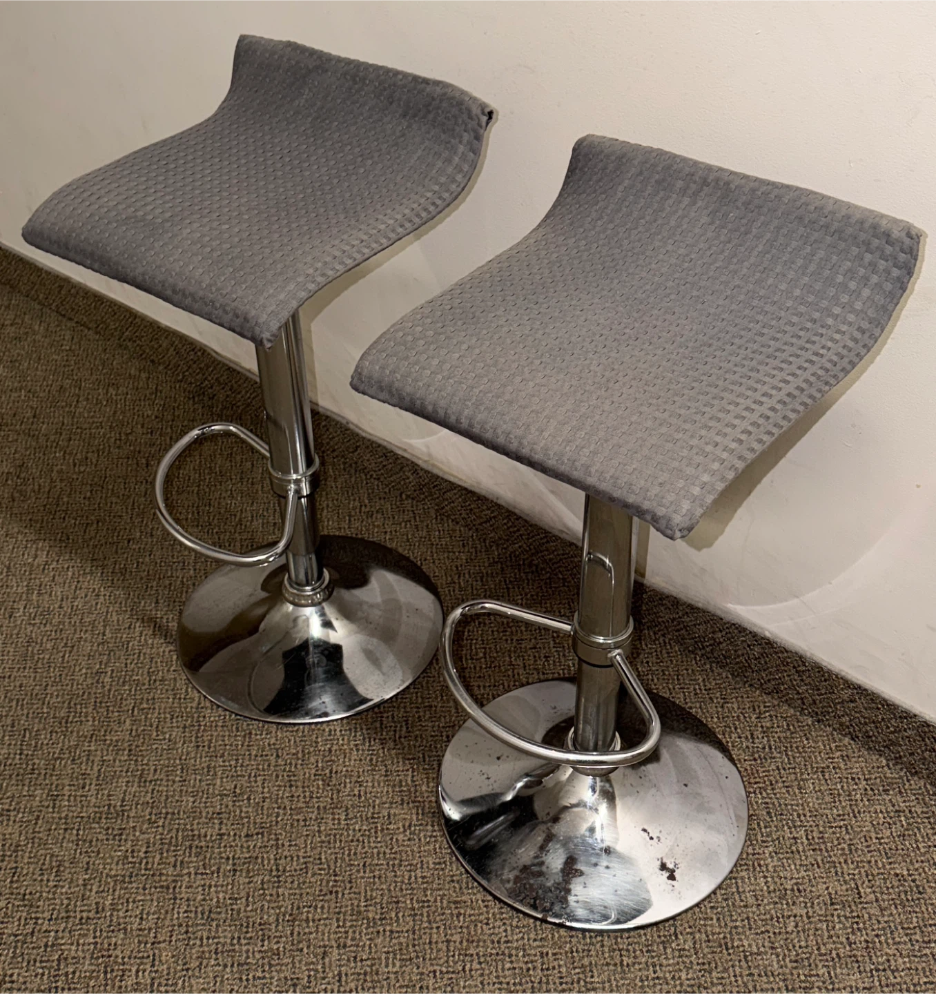 Grey Adjustable Bar Stools - photo 4