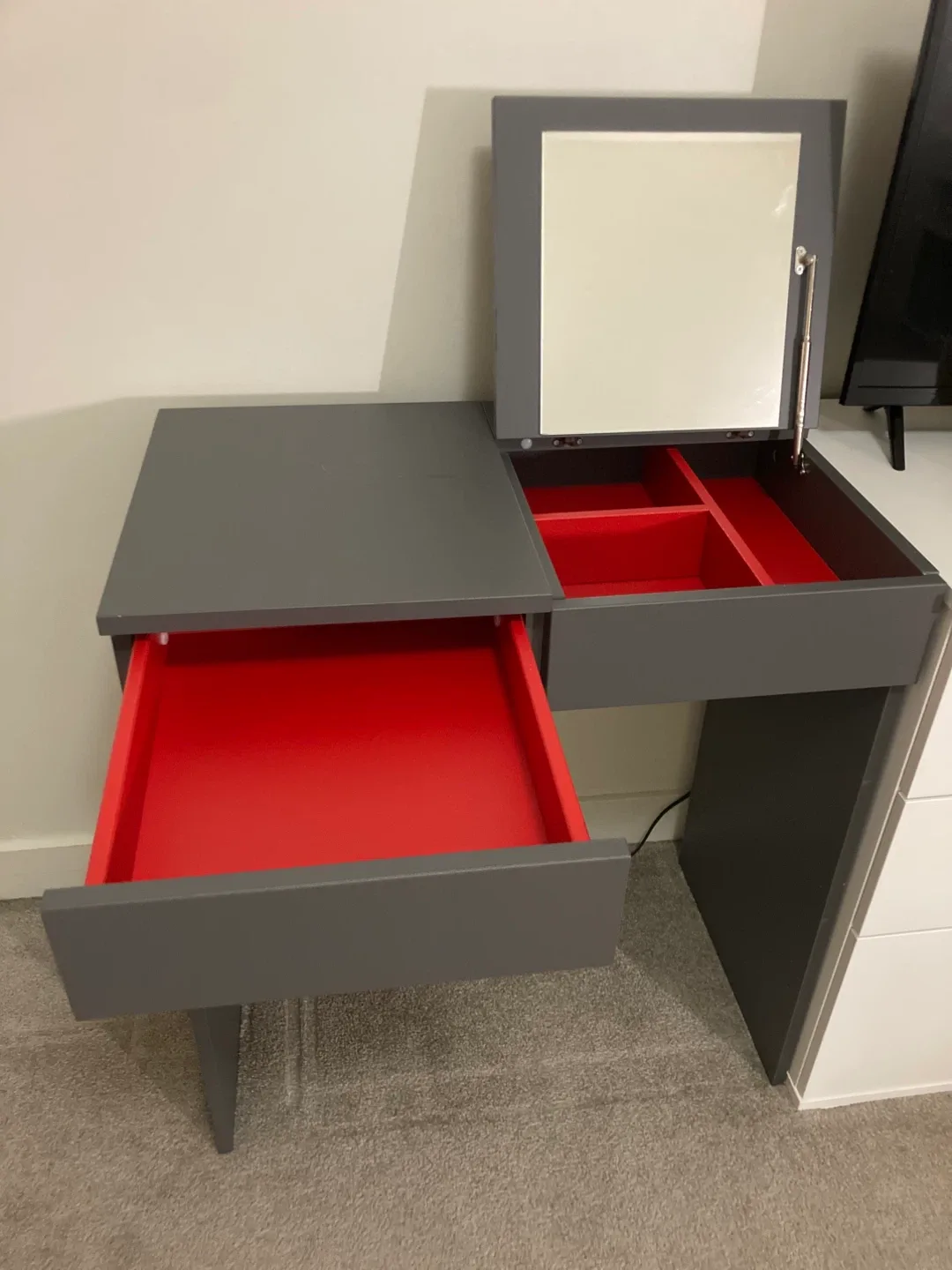 IKEA Brimnes Gray Dressing Table image indicator(4)