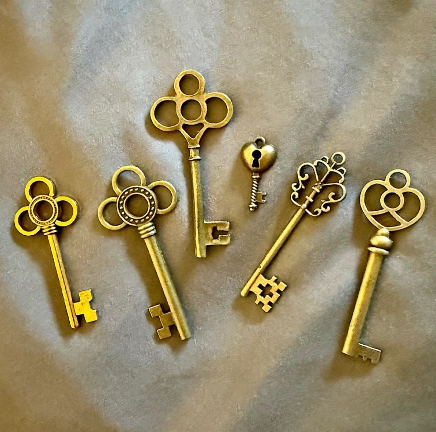 Skeleton Key Set - Great for Jewelry & Crafting image indicator(2)