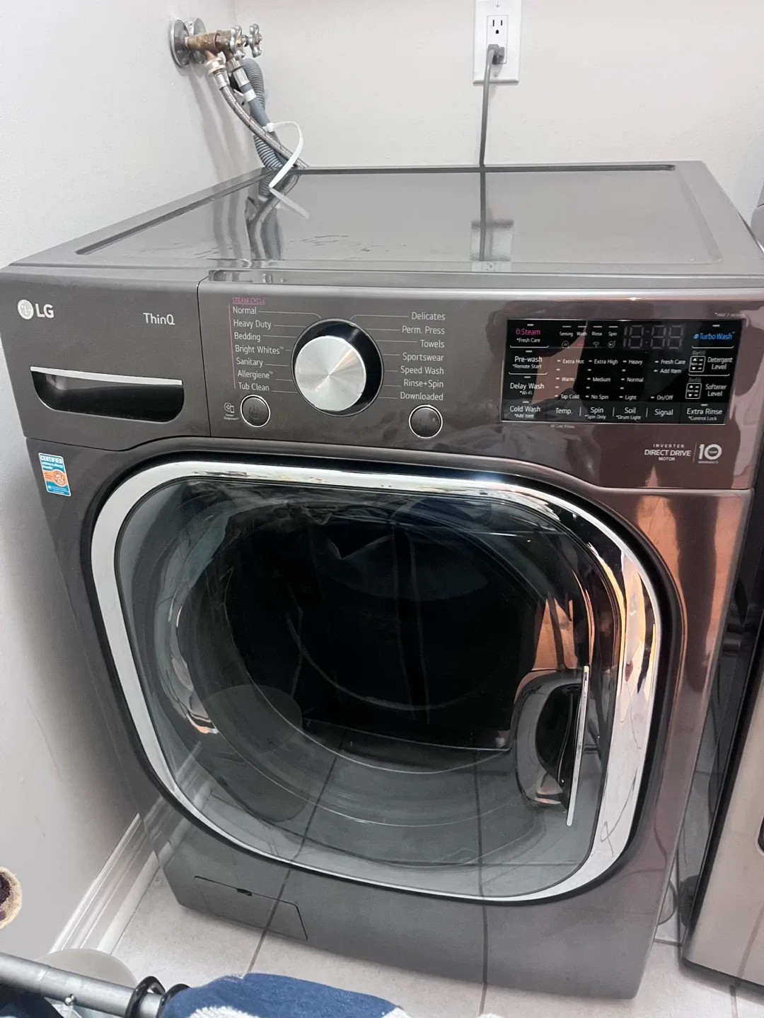 LG Thinq Washer - Model WM4500HBA