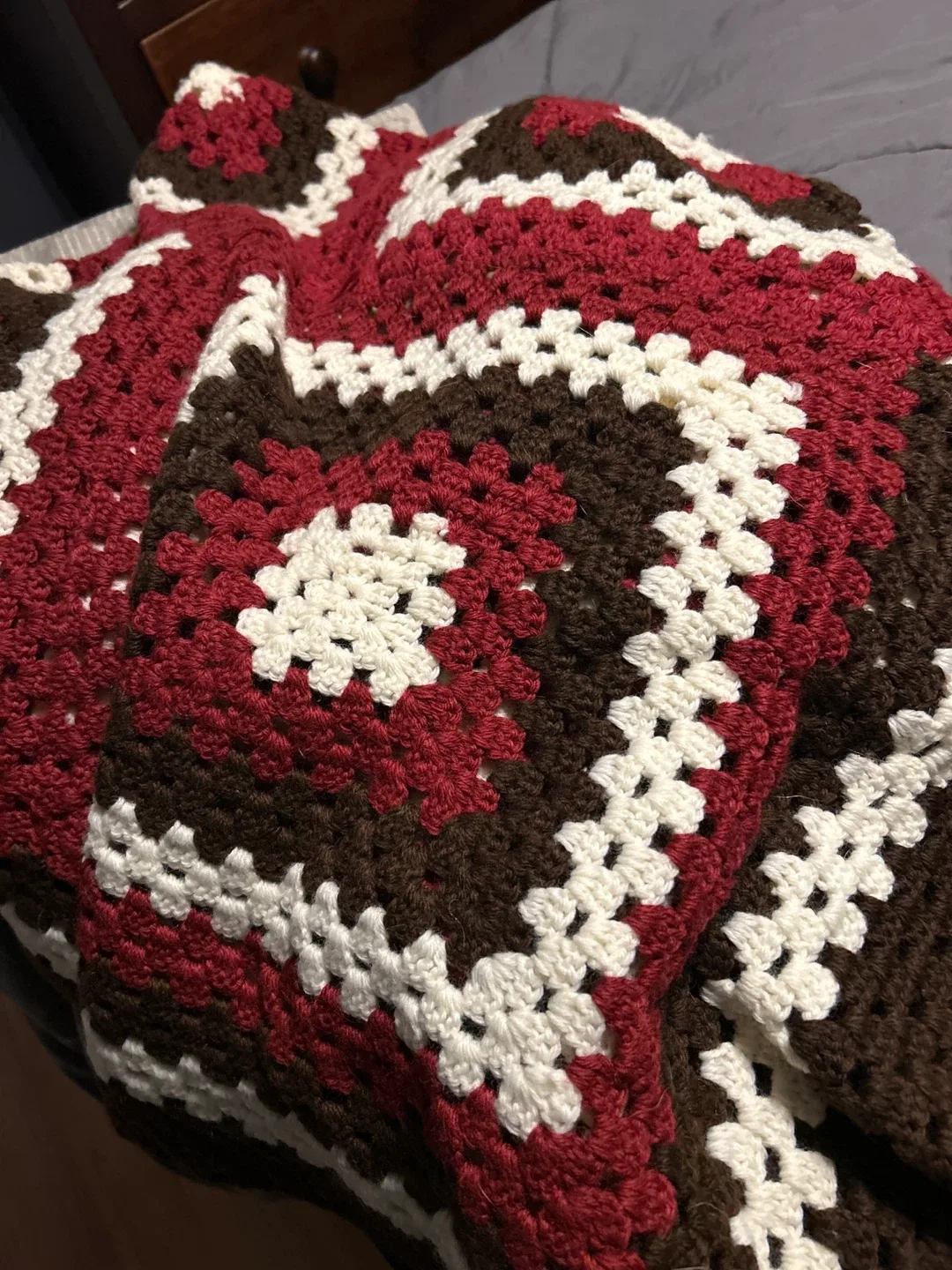 Handmade Crochet Blankets - Brown, Red, White image indicator(3)