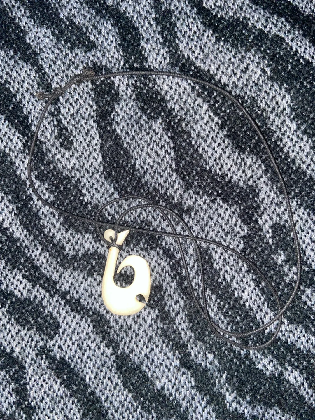 Hook Pendant Necklace