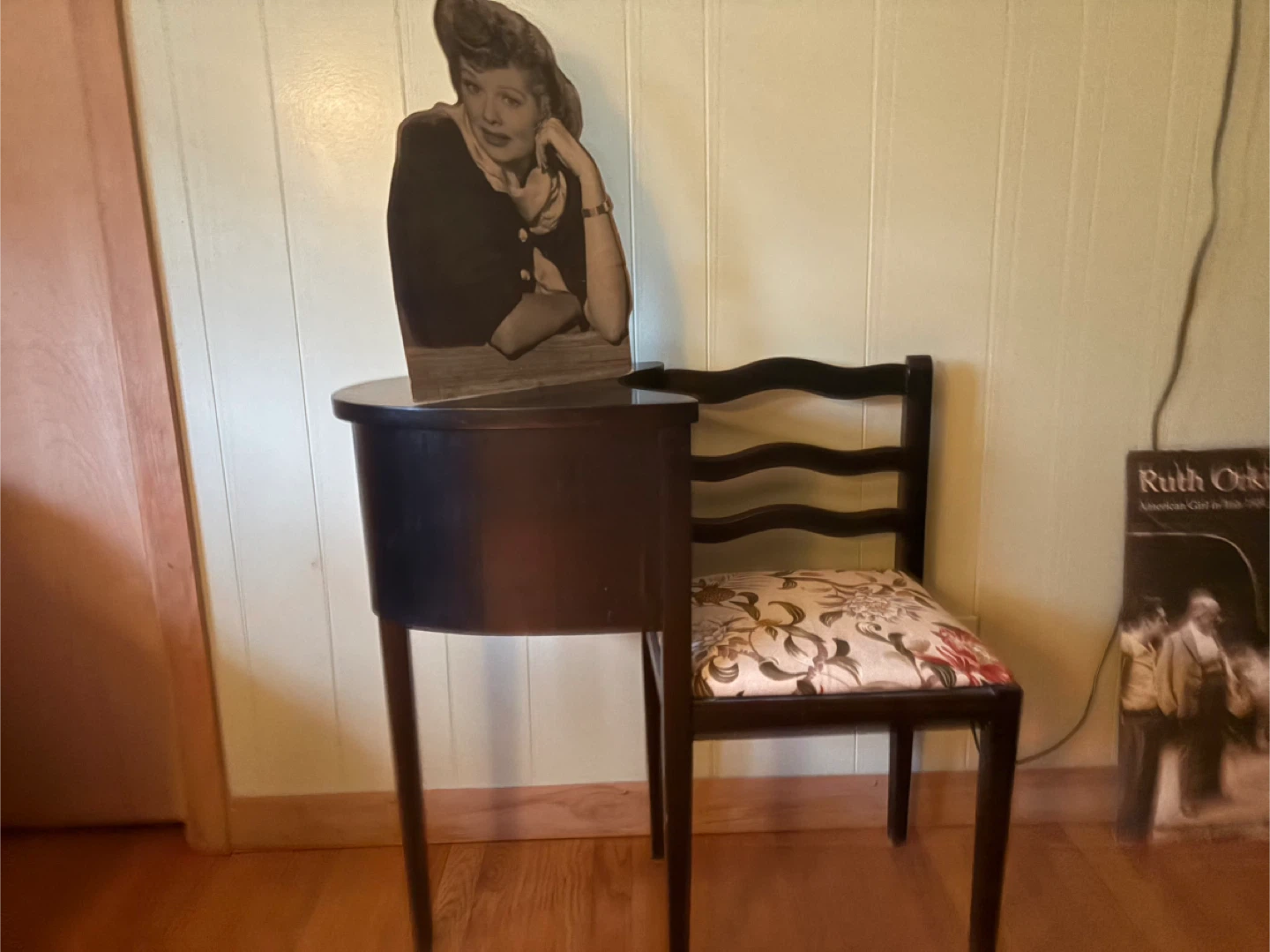 Vintage telephone chair - photo 3