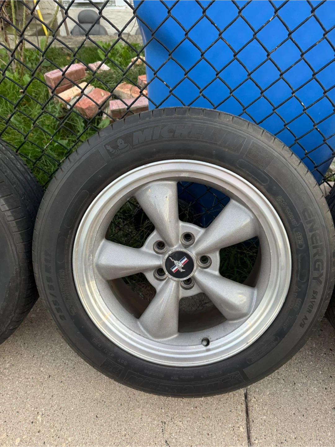 Ford Mustang P235/55ZR17 Tires & Rims