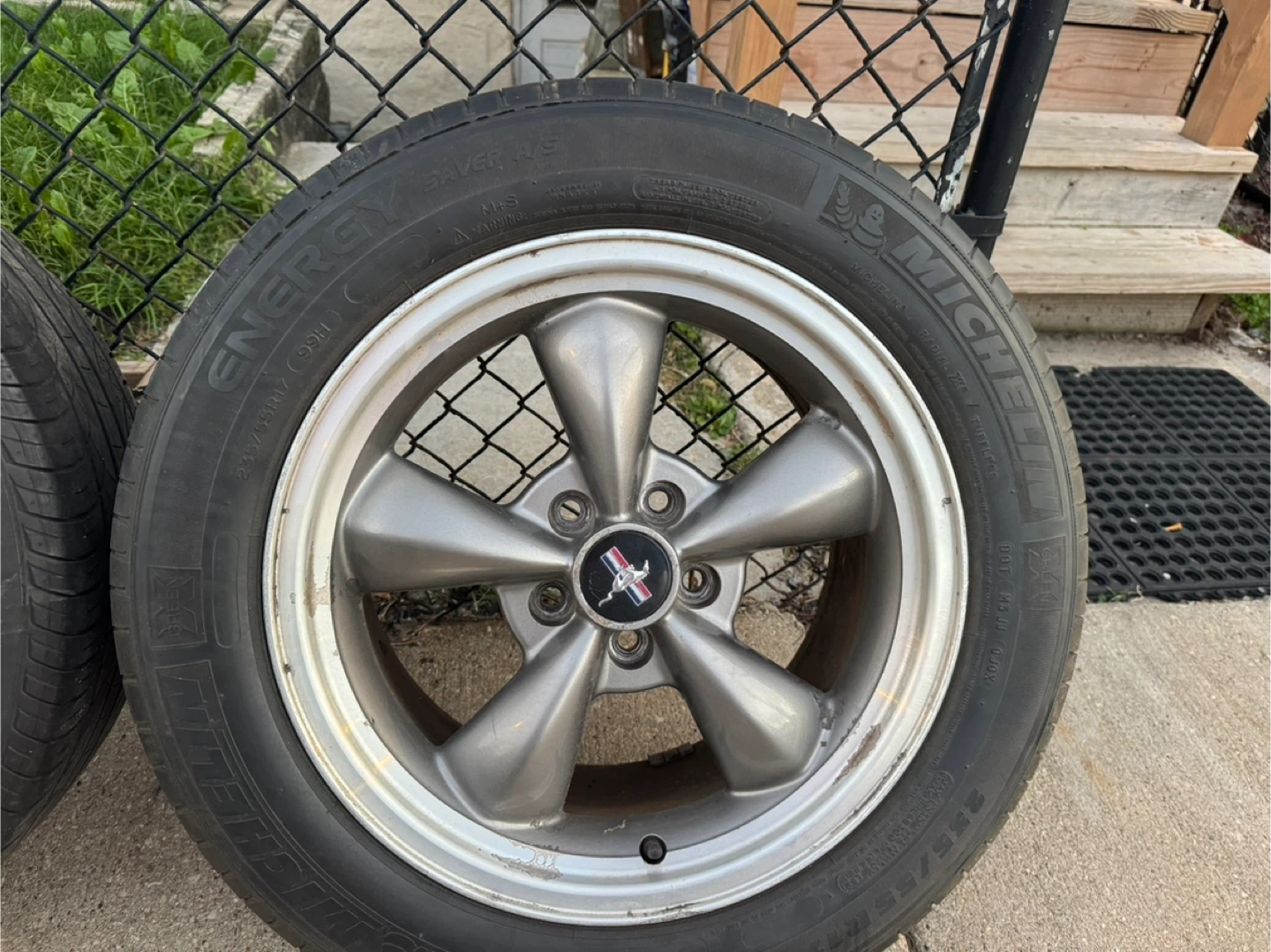 Ford Mustang P235/55ZR17 Tires & Rims - photo 3