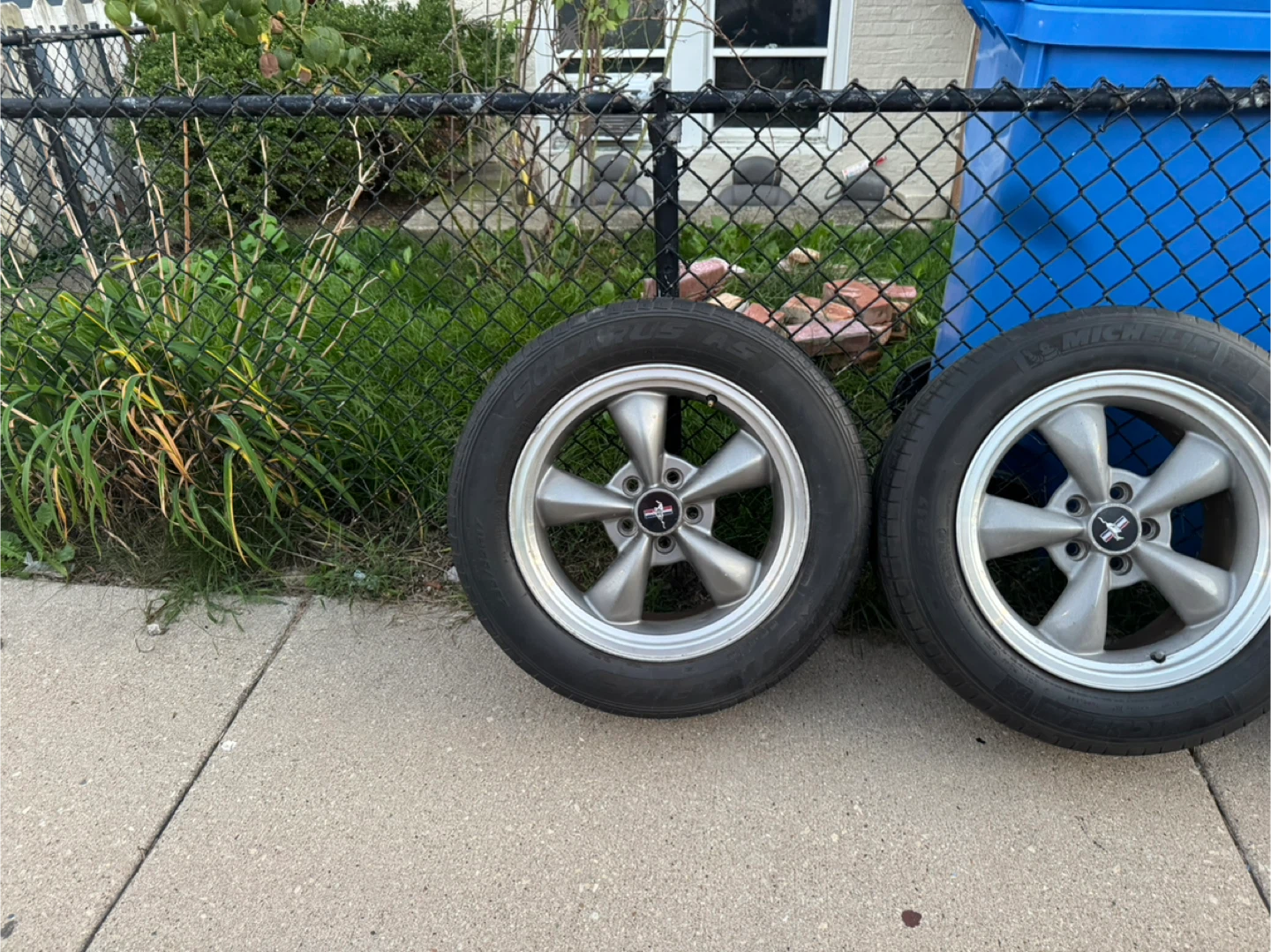 Ford Mustang P235/55ZR17 Tires & Rims - photo 2