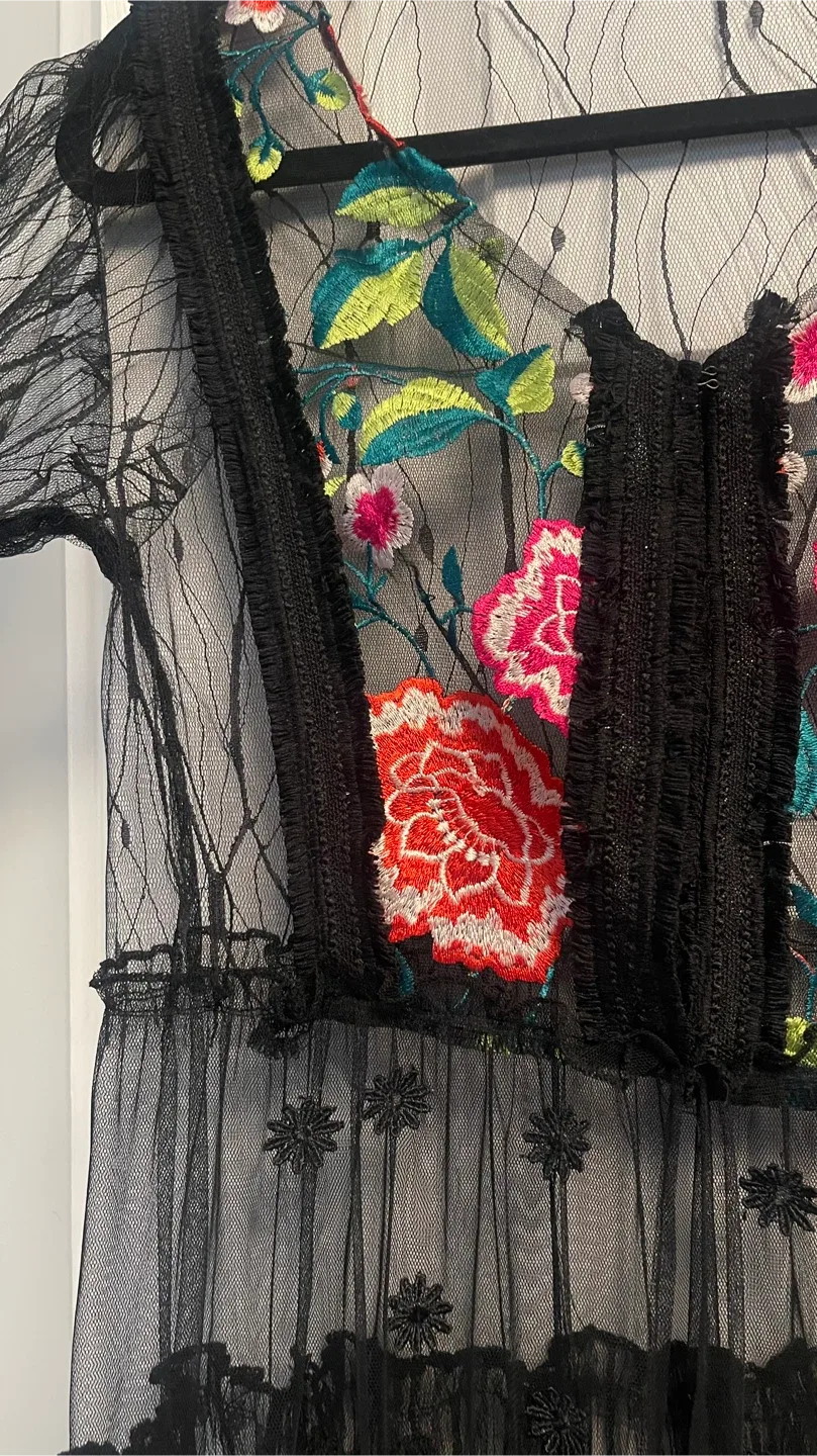 Y.Itsmine Black Floral Embroidered Dress - Size L image indicator(3)