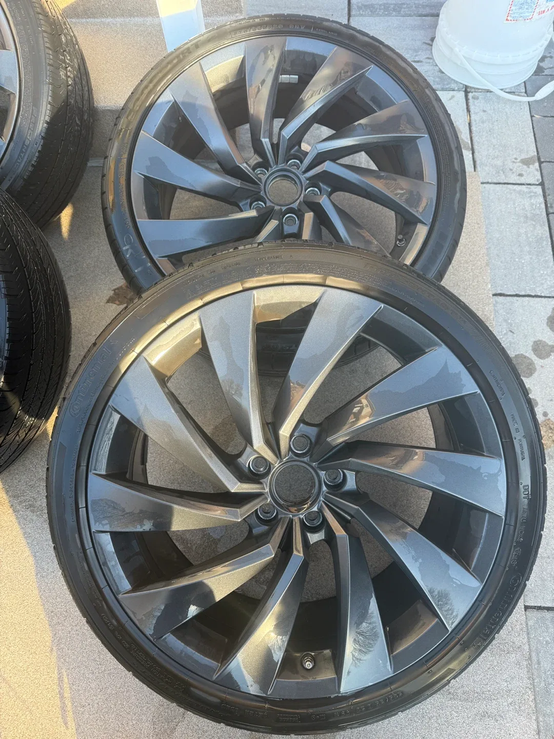 Volkswagen Rosario 20” Wheels image indicator(3)