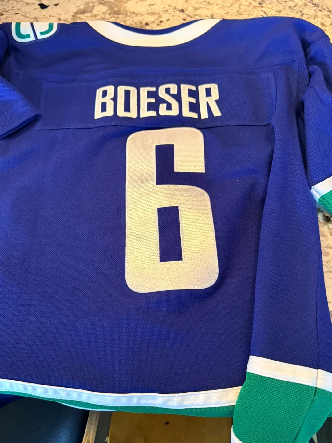 Vancouver Canucks Boeser #6 Jersey - L/XL image indicator(2)