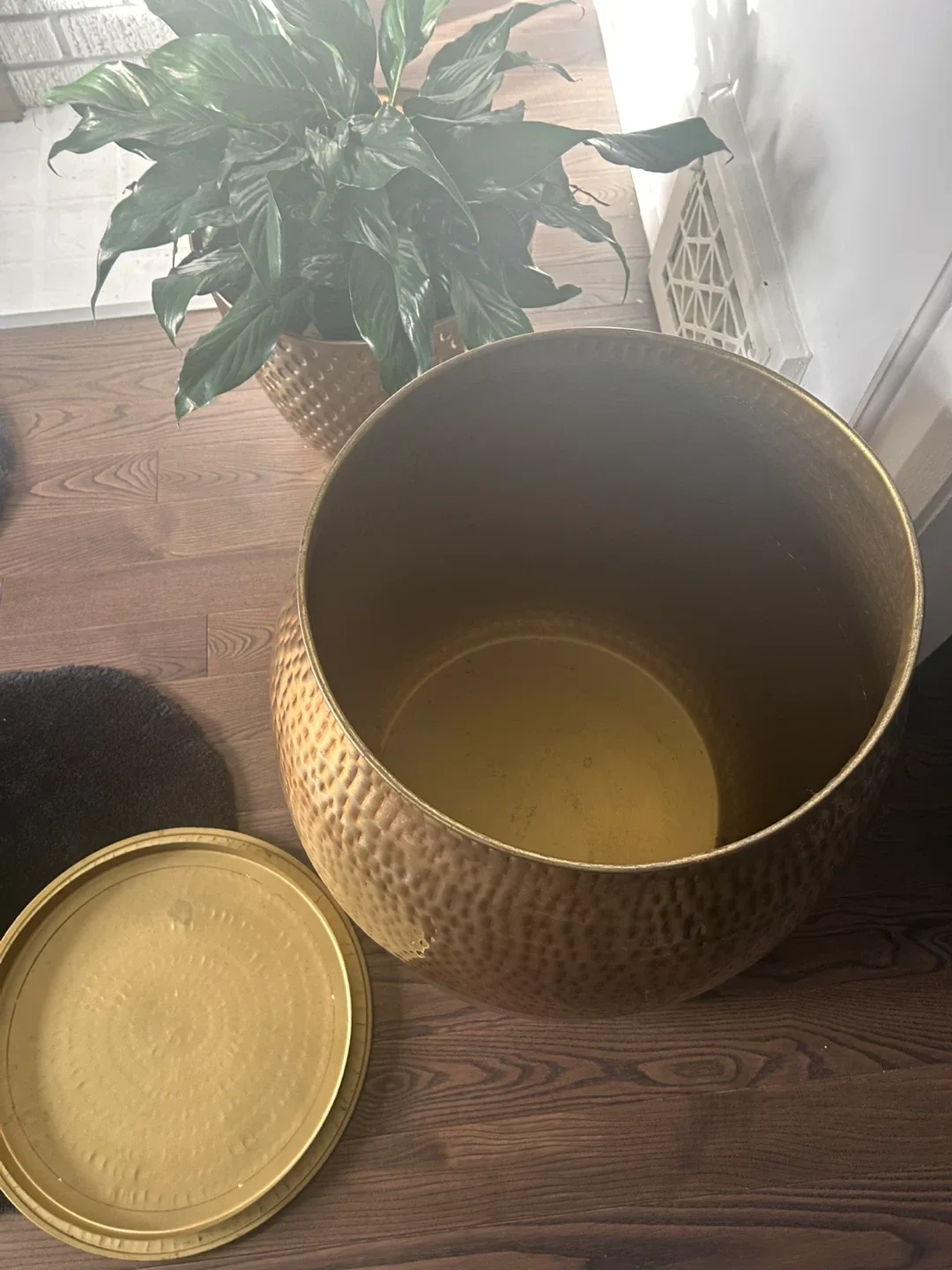 Gold Metal Side Table / Storage with Lid image indicator(2)