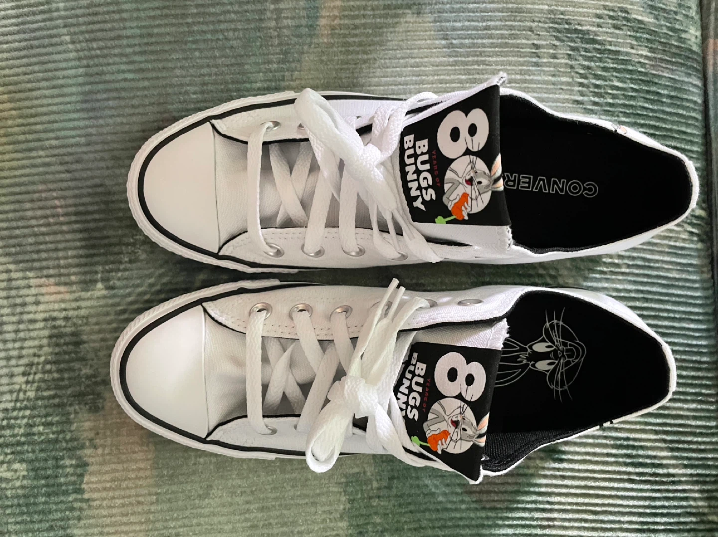 Converse All Star Bugs Bunny Sneakers —Size M7.5/W9.5 - photo 5