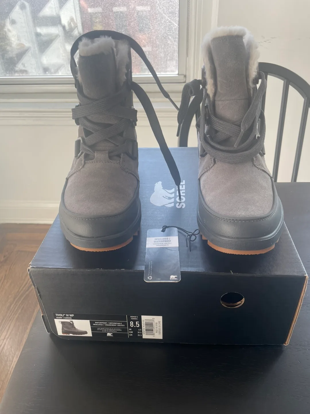 Sorel Tivoli boots size 8.5 image indicator(3)