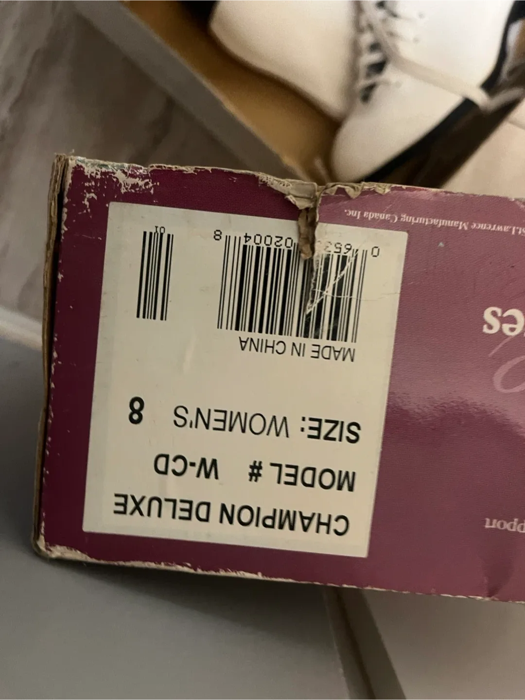 CCM Champion Deluxe Women's Size 8 Figure Skates image indicator(2)