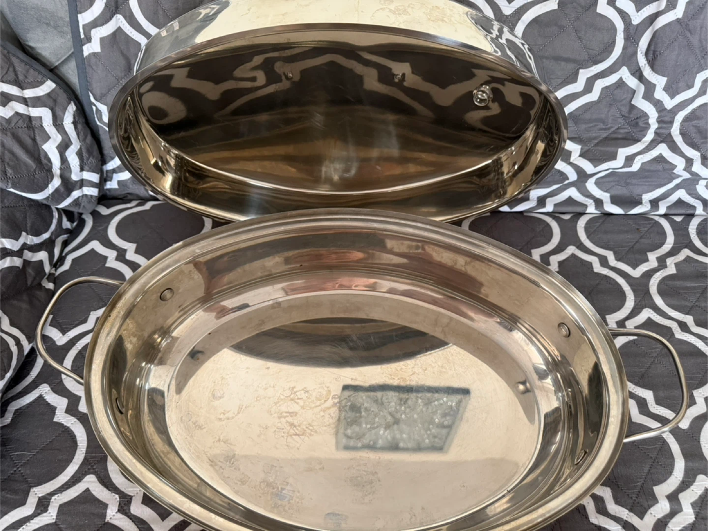 Stainless Steel Oval Roasting Pan with Lid
