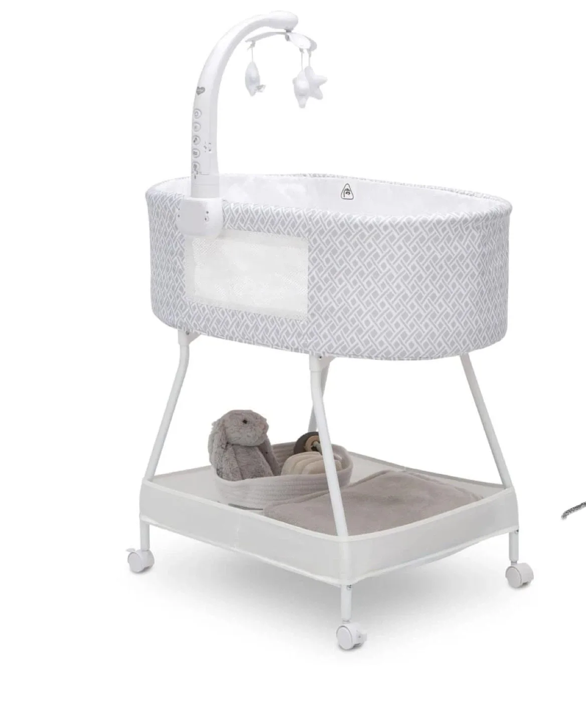Delta Children Sweet Slumber Bassinet image indicator(2)