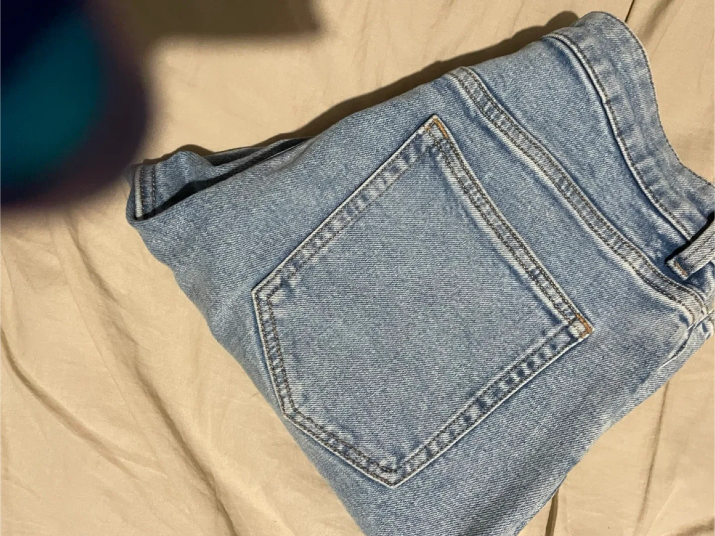 H&M Light Wash Denim Jeans - Size 10