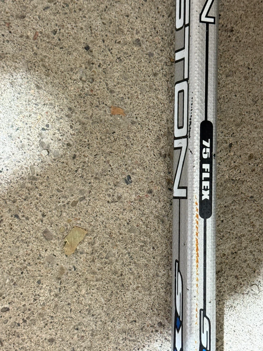 Assorted Hockey Sticks: Bauer, Easton, Sherwood & More - photo 5