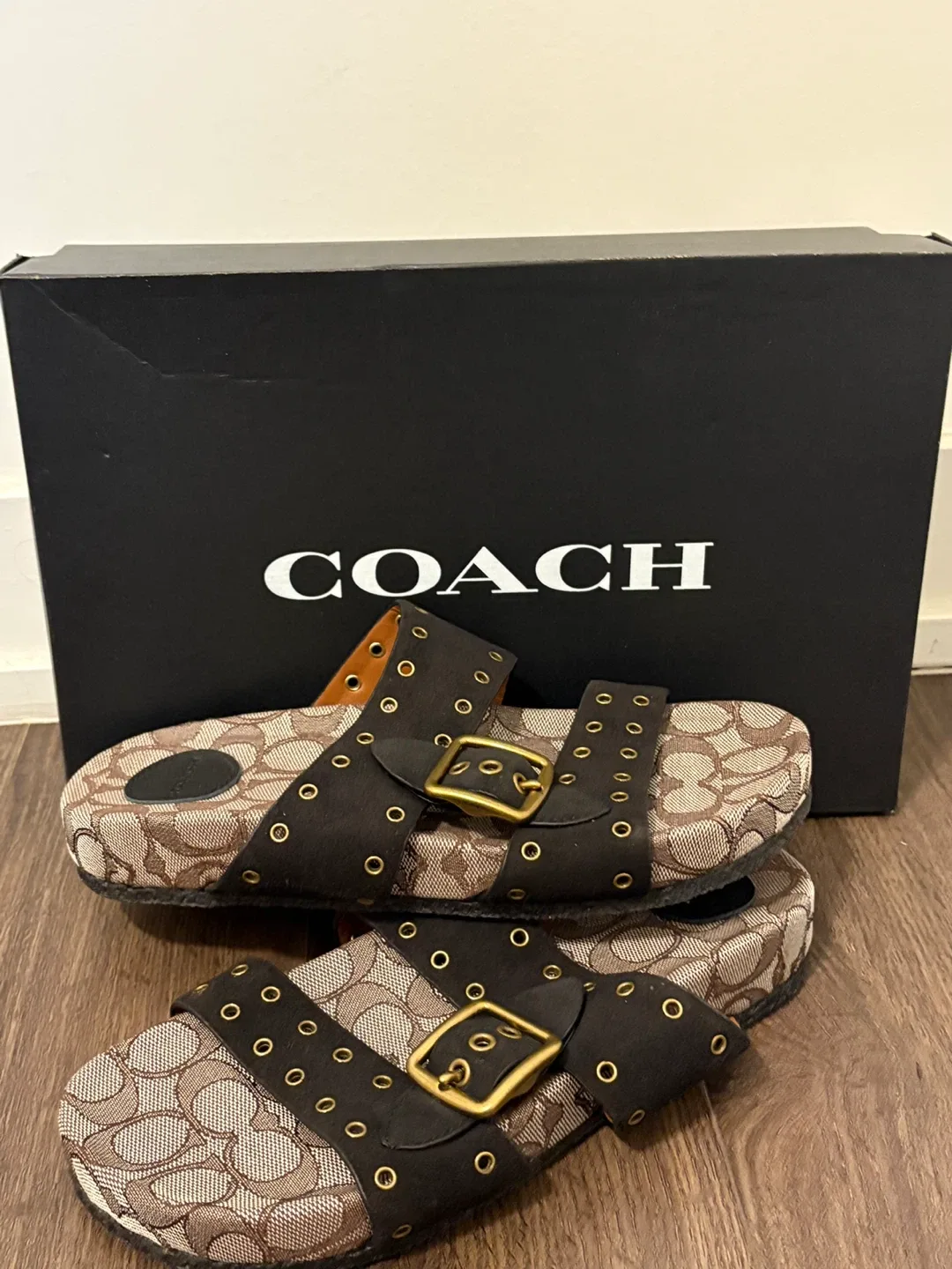 Coach Sandals – Size 7