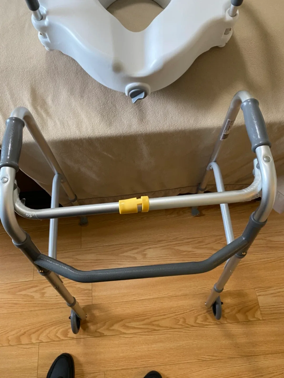 Toilet Seat Riser & Walker image indicator(2)