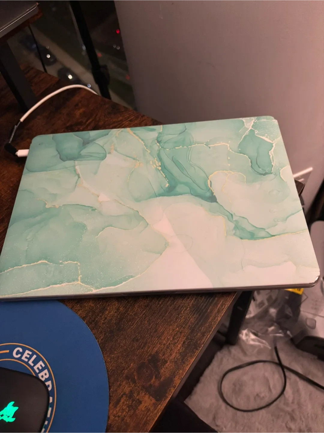 MacBook Pro 13-inch, 2017, 2.3 GHz Dual-Core Intel Core i5 image indicator(2)