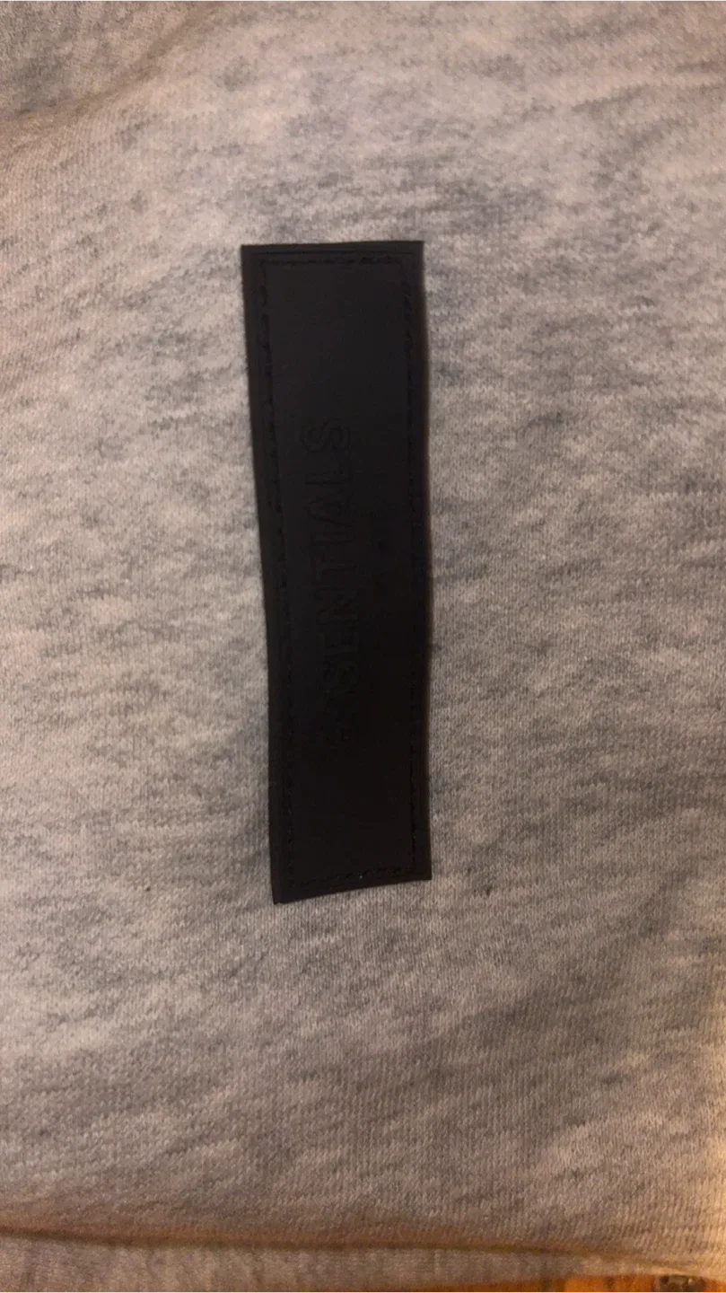 Essentials Fear of God Hoodie - Size M image indicator(5)