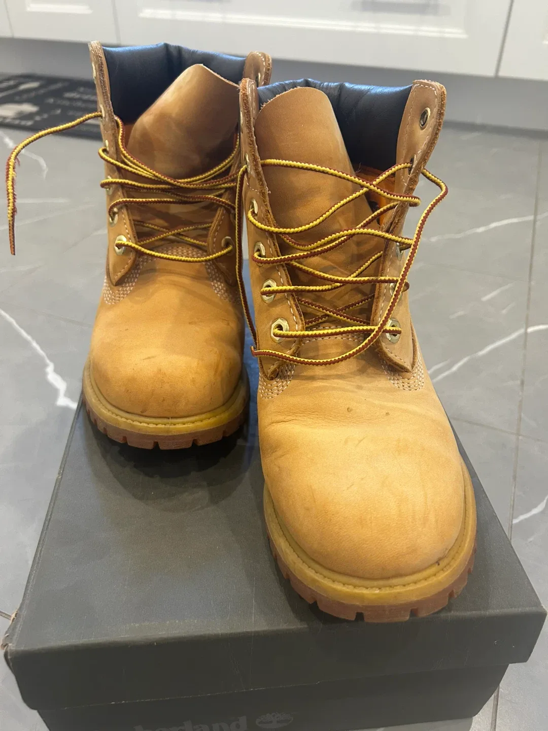 Timberland Boots - Size 7.5 Women's image indicator(5)