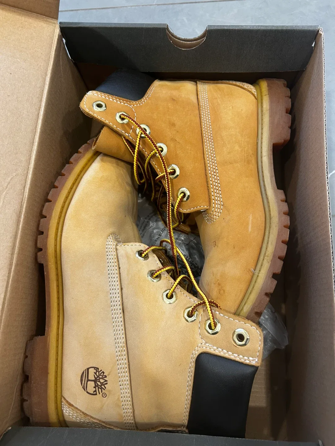 Timberland Boots - Size 7.5 Women's image indicator(6)