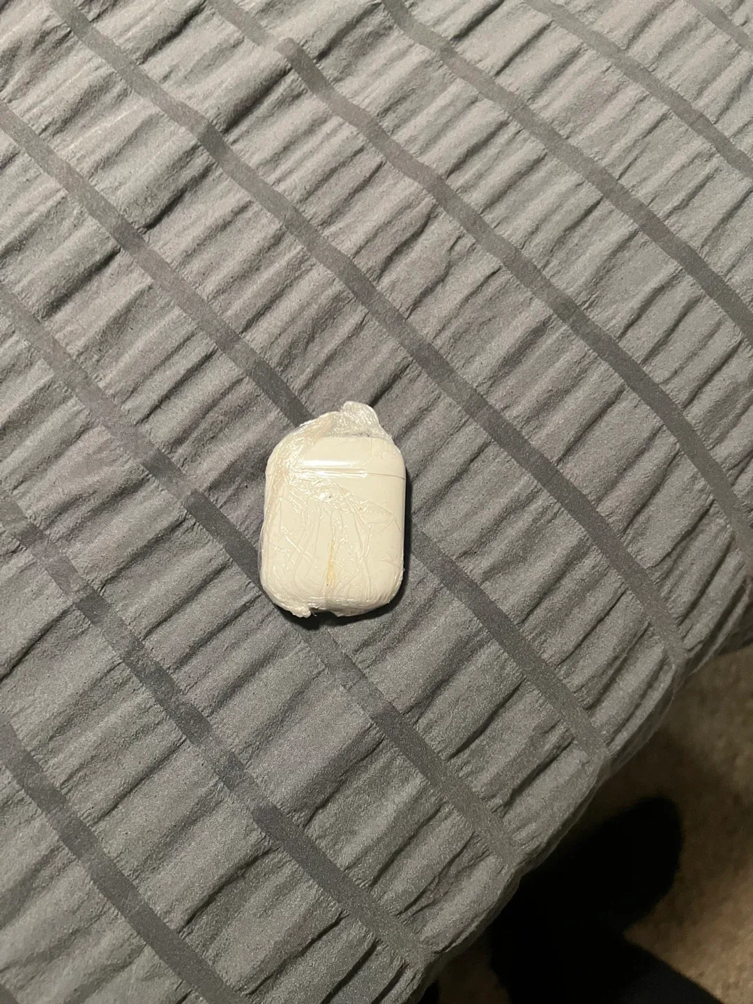 Apple AirPods Charging Case