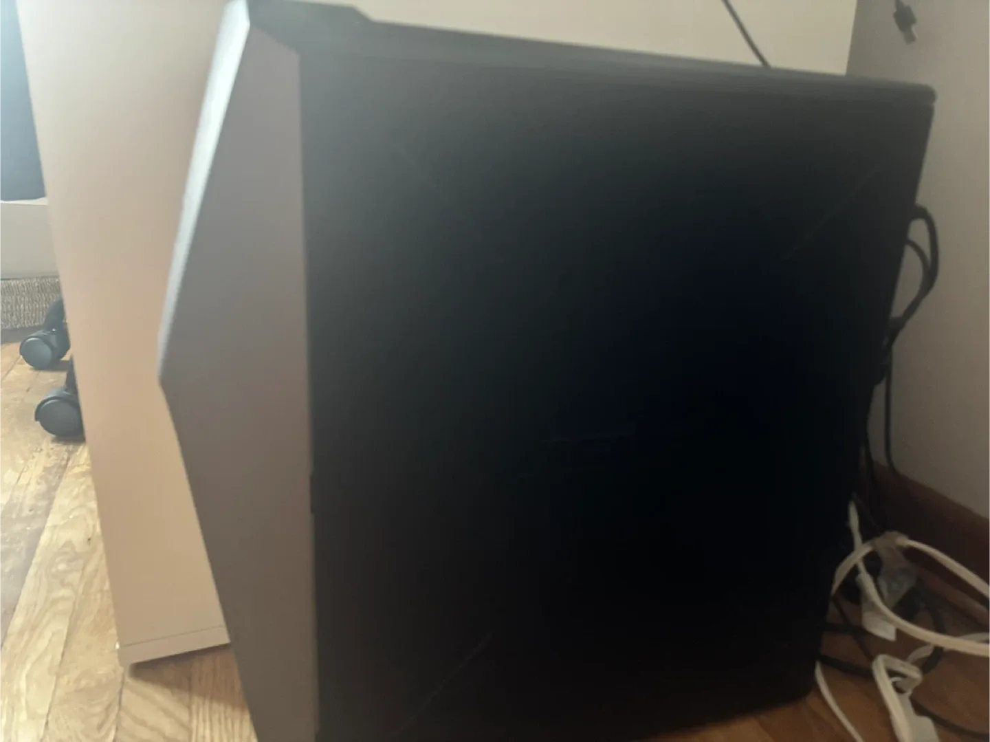 ASUS ROG Gaming PC image indicator(3)