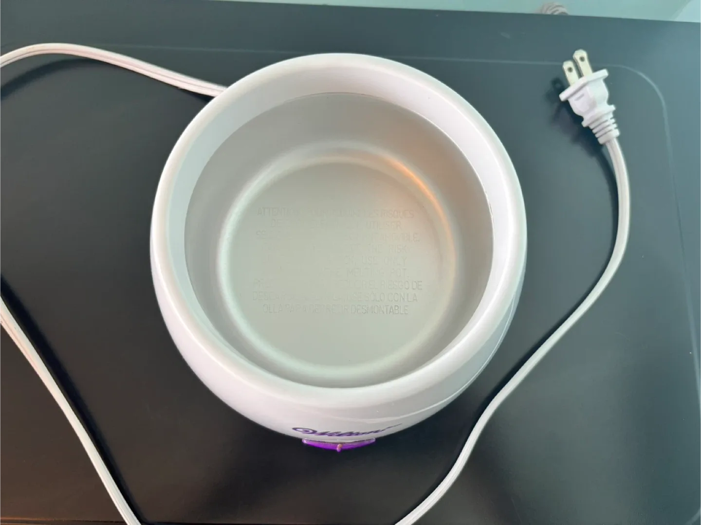 Wilton Chocolate & Candy Melts Melting Pot image indicator(8)