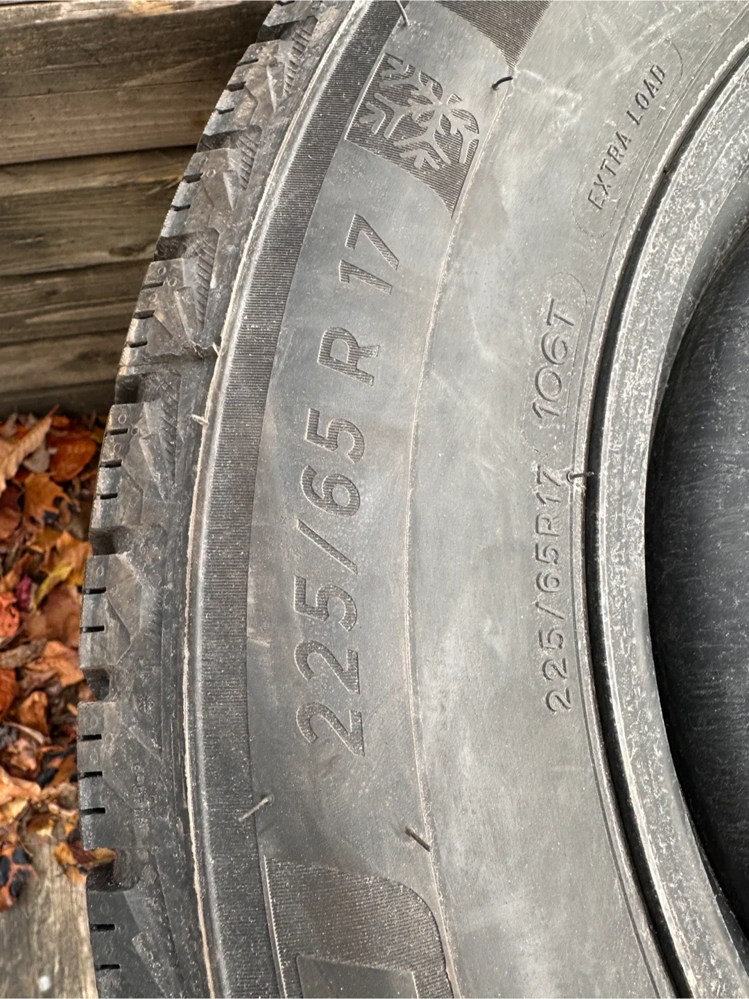 Michelin X-Ice Snow SUV 225/65R17 Tires image indicator(3)