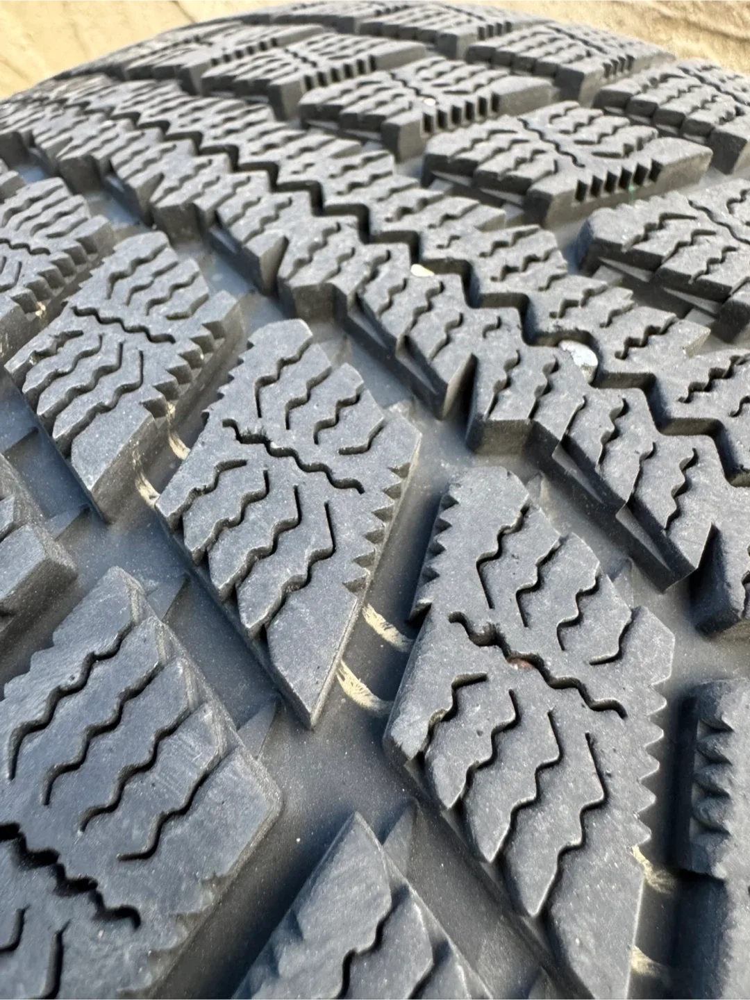 NittoSN3 winter tires 215/50/R17 on steel rims - 95%Tread image indicator(2)