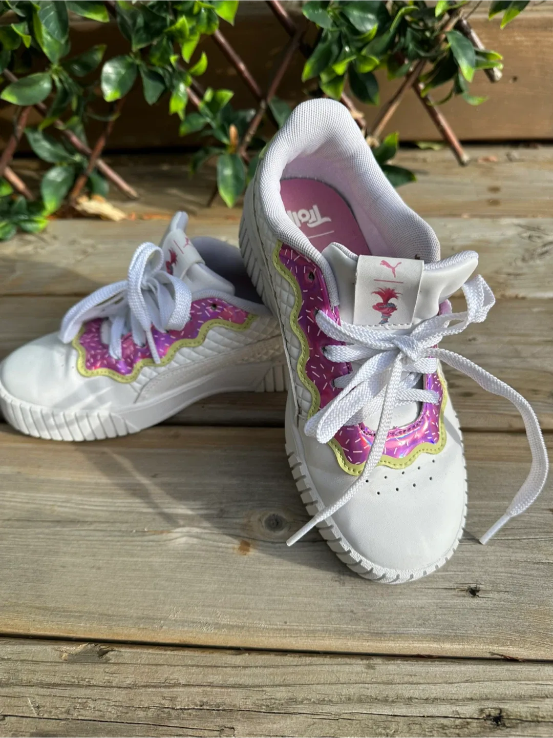 Puma Girls-White & Pink Trolls