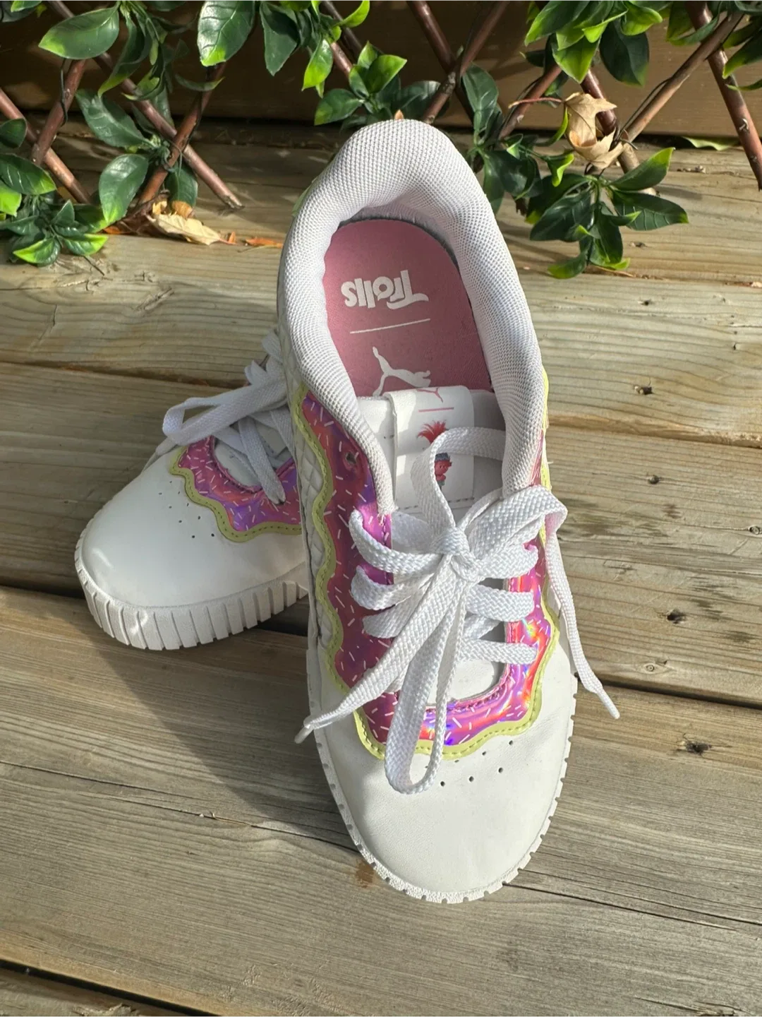 Puma Girls-White & Pink Trolls image indicator(7)