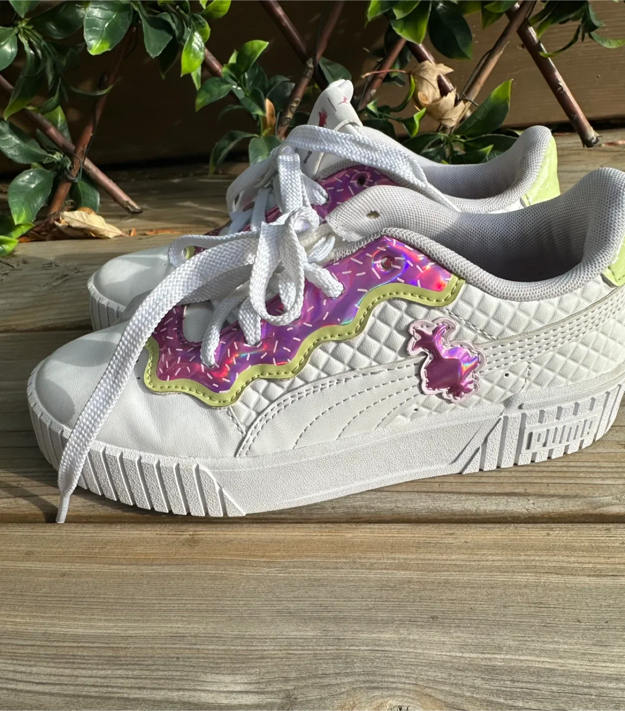 Puma Girls-White & Pink Trolls image indicator(3)